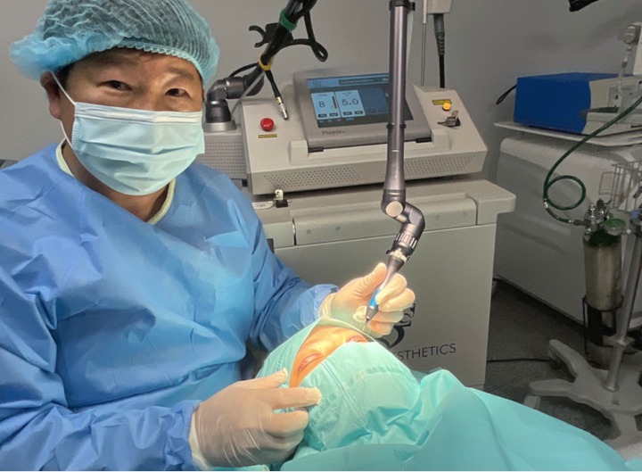 Dr David Lee
